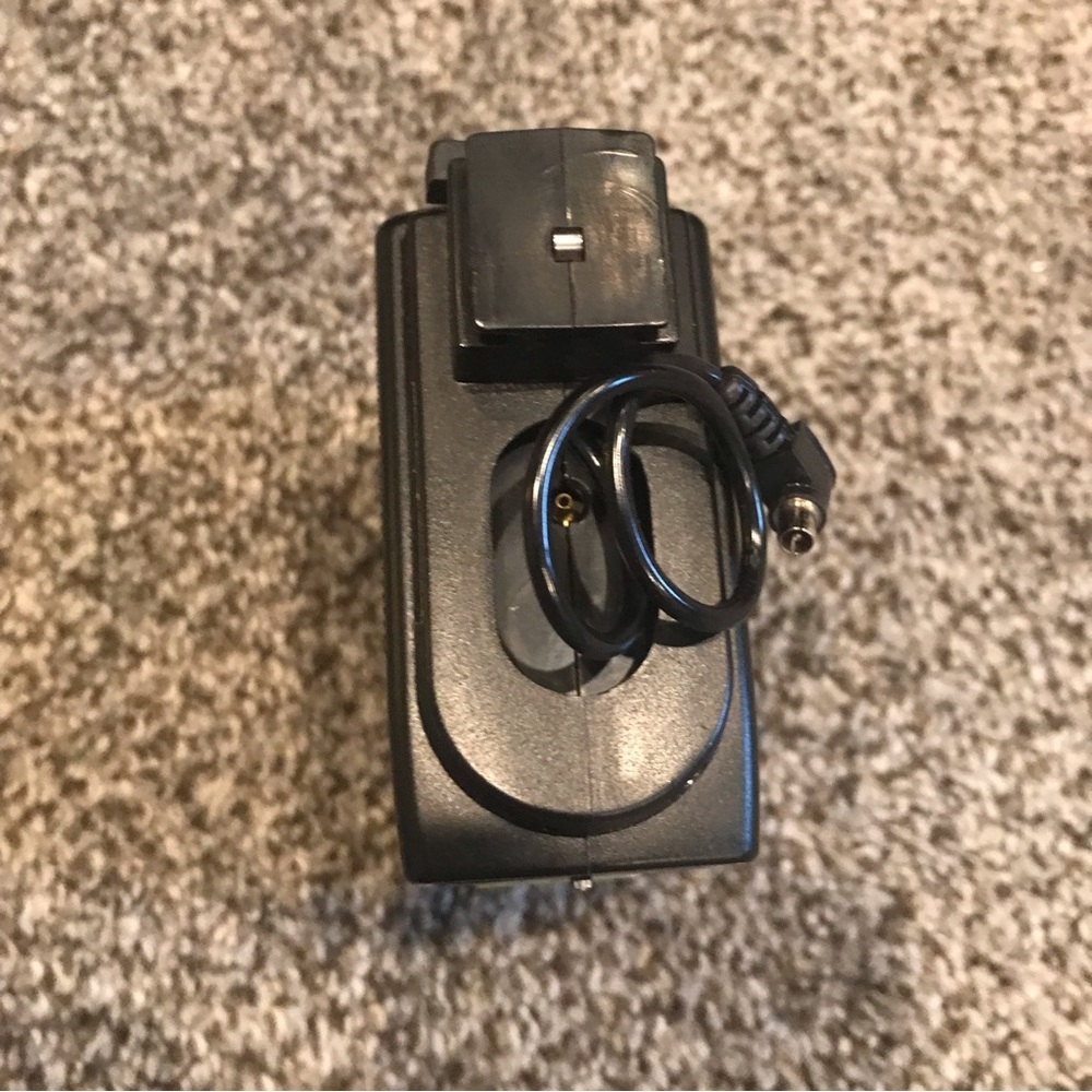UNTESTED- Lot of 2 - Vivitar Auto Camera Flash 252 w/case and 283 Camera Flash - Picture 10 of 11